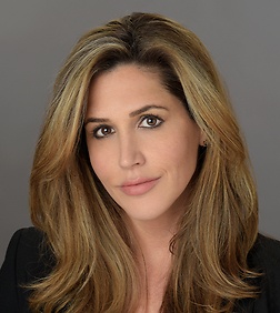 Photo of Jennifer L. Nassiri